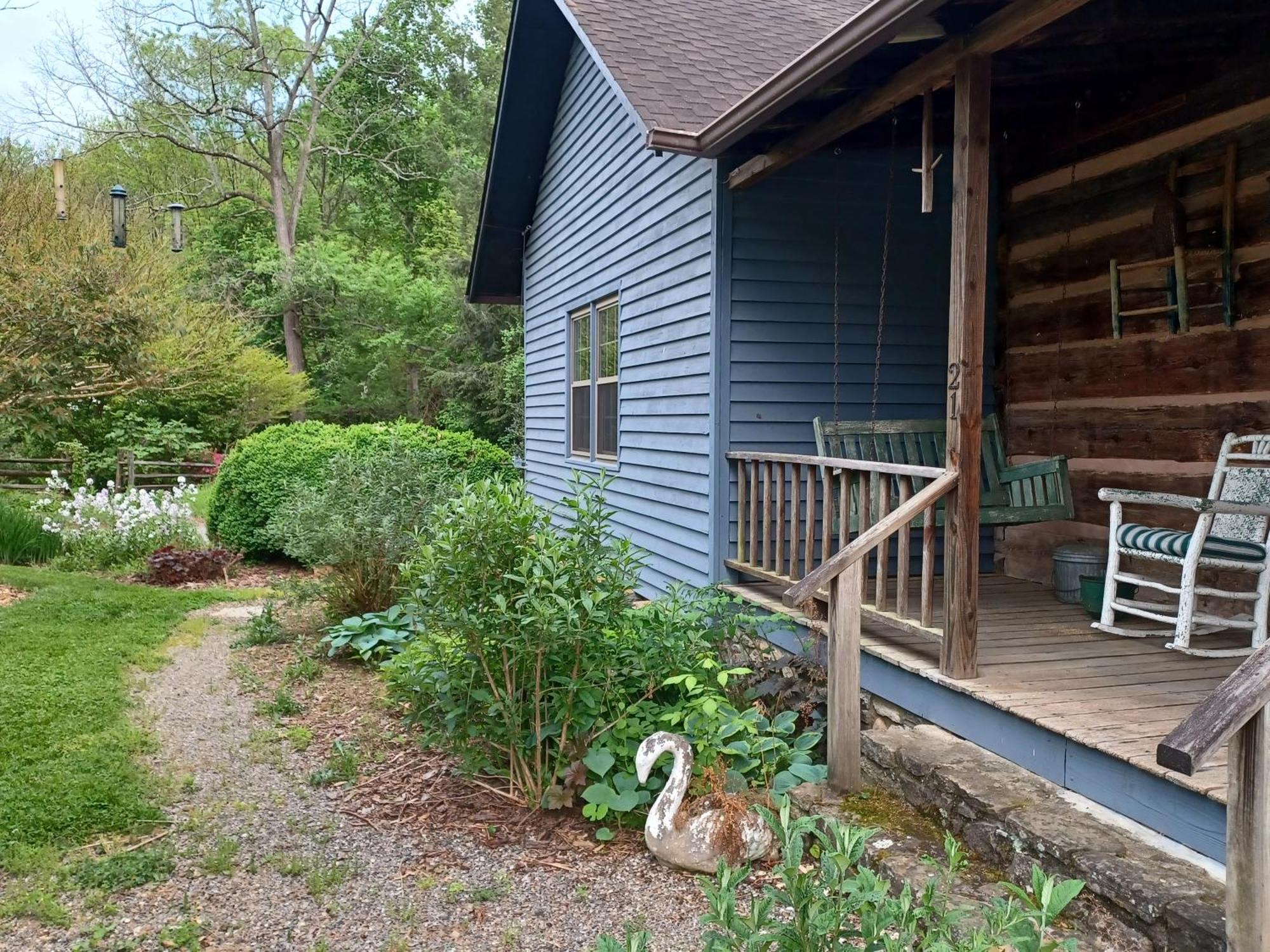 Restored1850S Log Cabin, With Gazebo And Gardens! 1 Mile To Downtown Weaverville Esterno foto