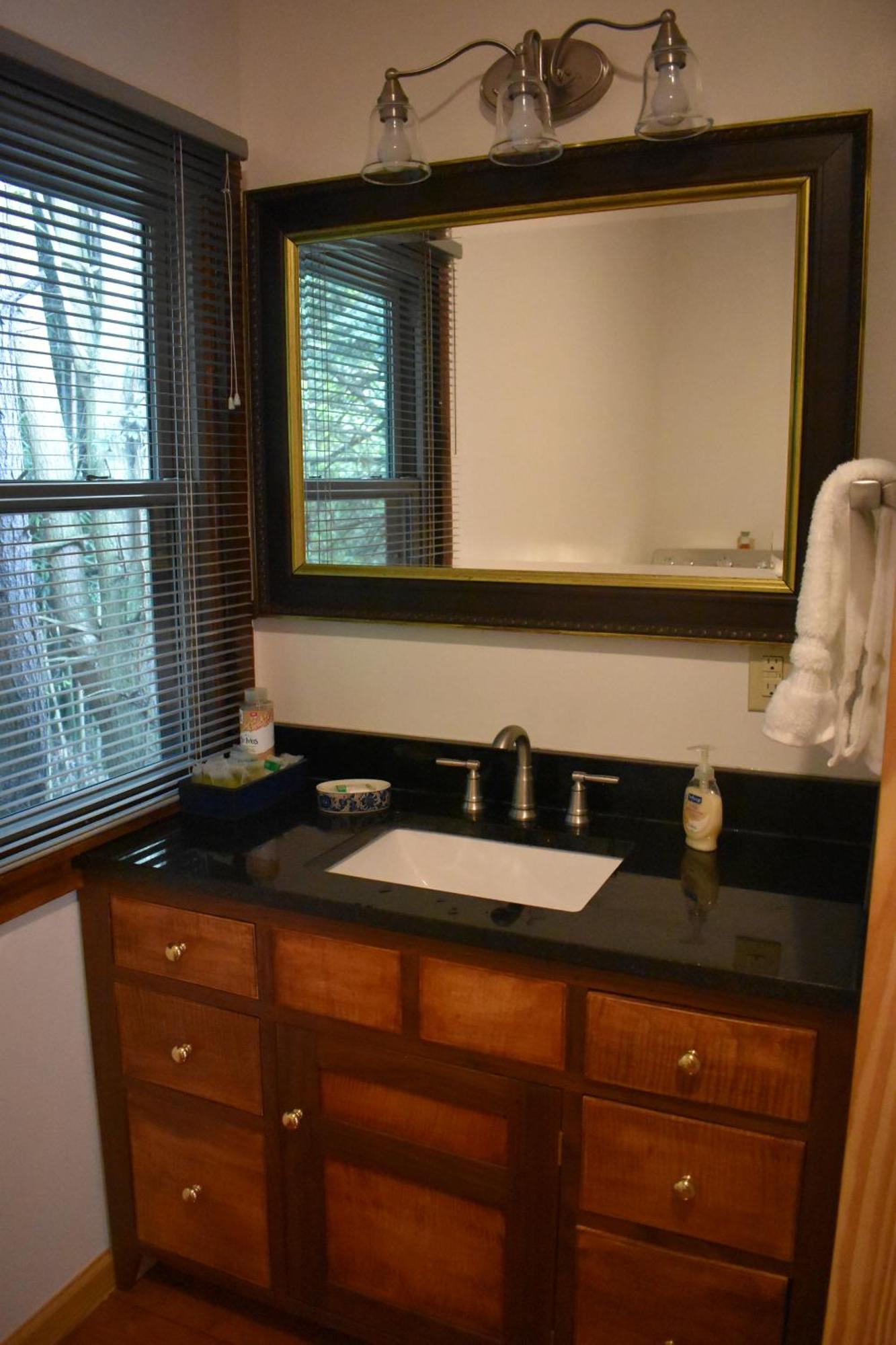 Restored1850S Log Cabin, With Gazebo And Gardens! 1 Mile To Downtown Weaverville Esterno foto