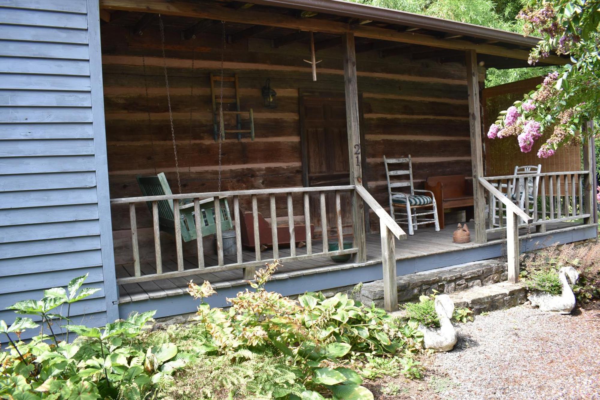Restored1850S Log Cabin, With Gazebo And Gardens! 1 Mile To Downtown Weaverville Esterno foto