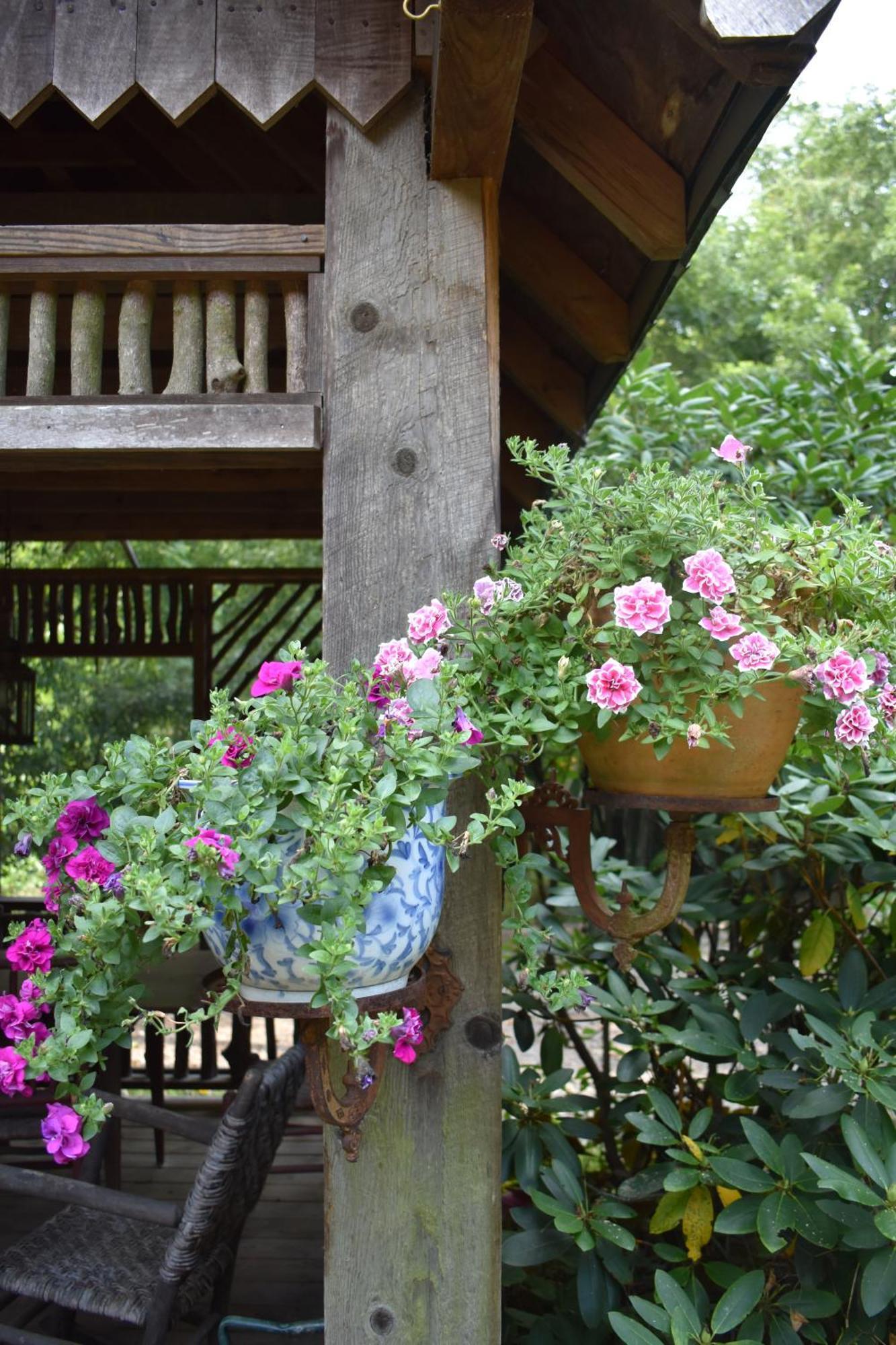 Restored1850S Log Cabin, With Gazebo And Gardens! 1 Mile To Downtown Weaverville Esterno foto